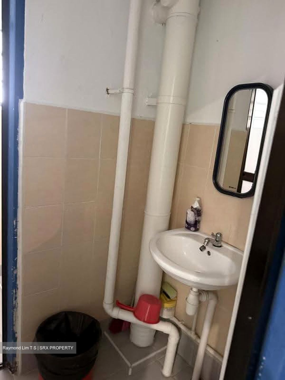 Hong Kah Point (D22), Retail #636299411